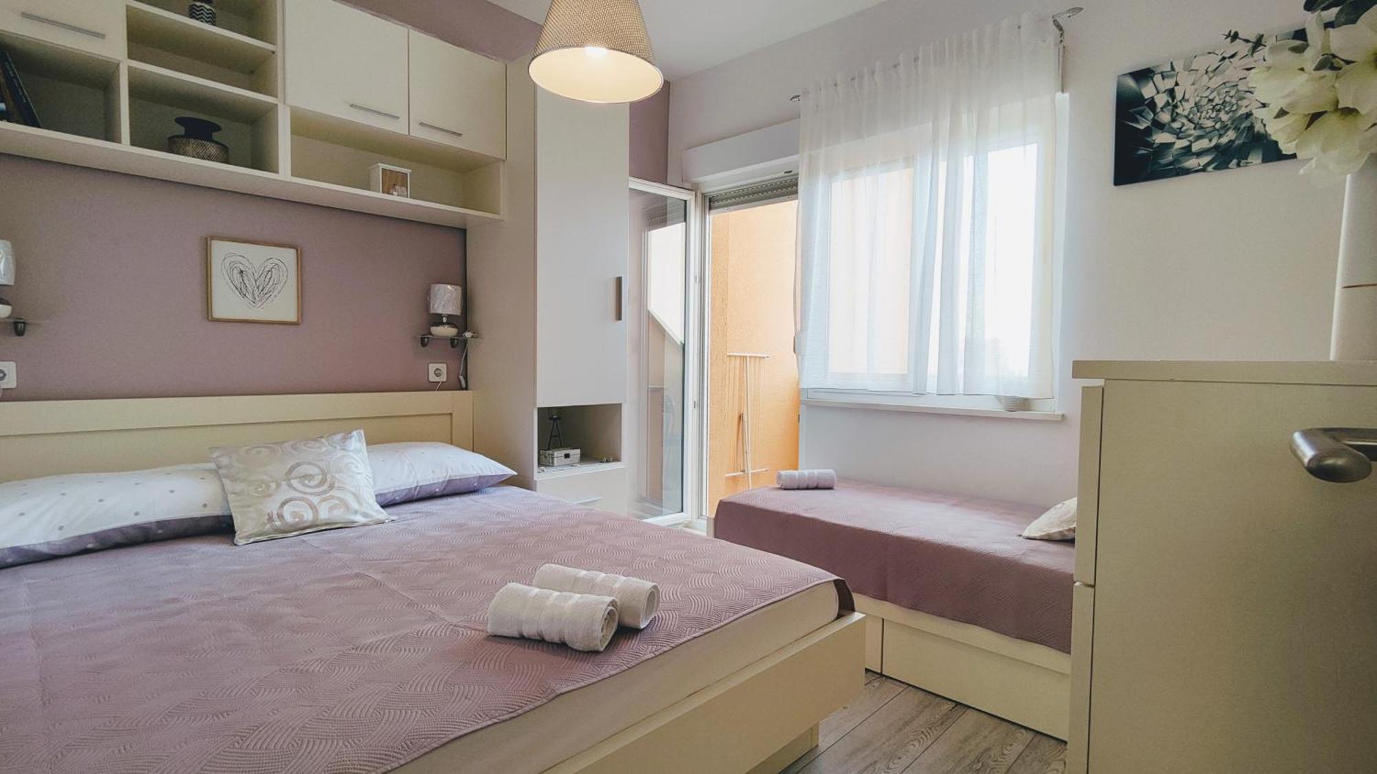 Sea & Sun Apartments Tučepi Rom bilde