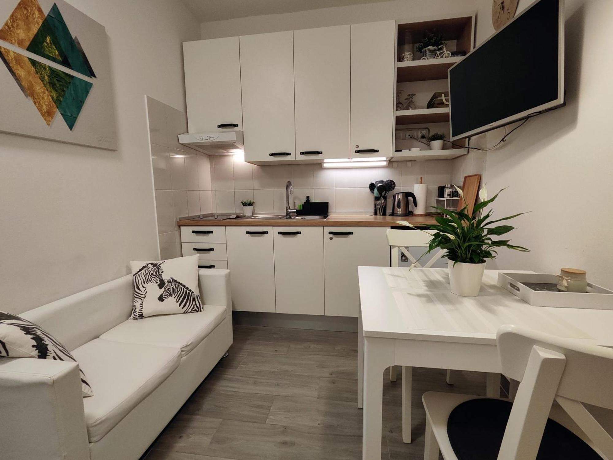 Sea & Sun Apartments Tučepi Rom bilde